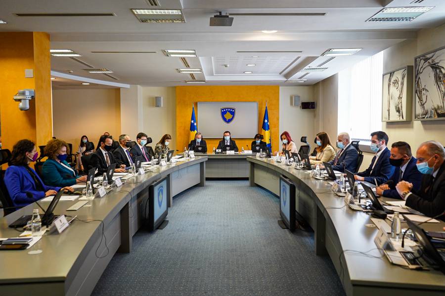 Kosova ve Bosna’ya Kimlik Kartı ile Seyahat Girişimi Onandı