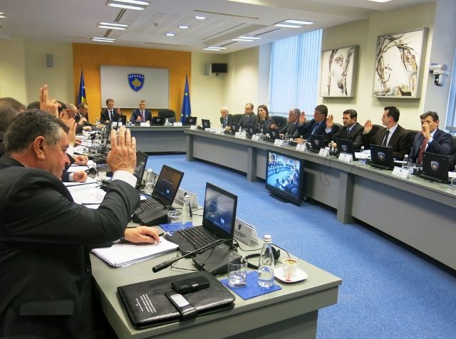 Hükümet, UÇK Gazileri Yasa Taslağını Onayladı