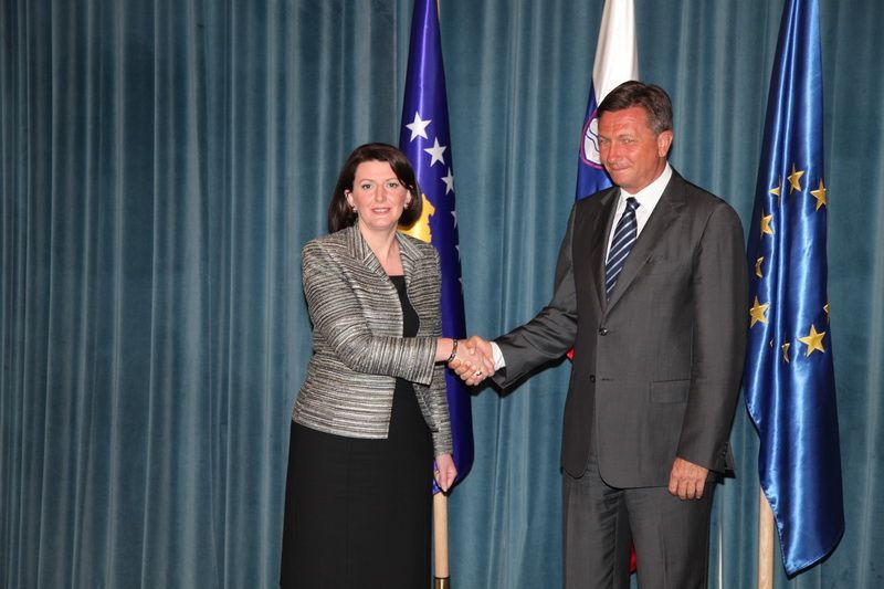 Pahor, Kosova İçin Kapsamlı Yardım Vaat Ediyor