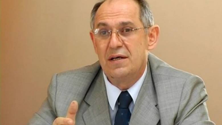 Muhamet Mustafa Siyaseti Bırakıyor