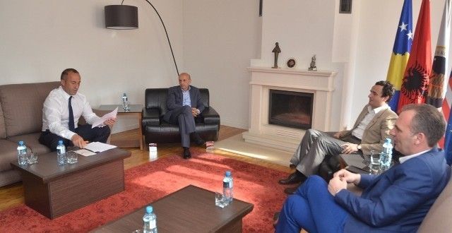 LDK, AAK, NİSMA ve Vetvendosje Liderlerinin Görüşmesi Başladı