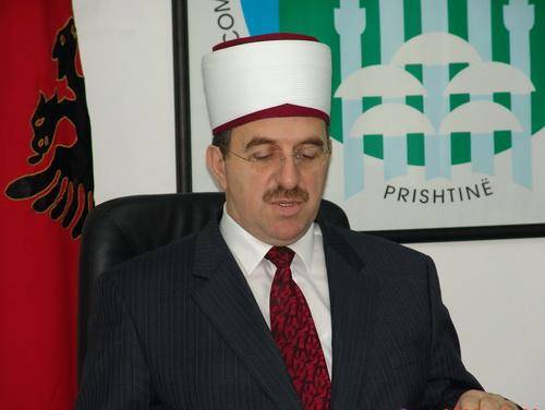 Rahatsızlanan Müftü Tërnava Tedavi için Türkiye'de