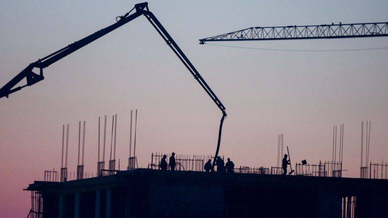 İşçi Eksikliği Olan Kosova, Türkiye ve Hindistan’dan Kalifiyeli İşçi Alıyor