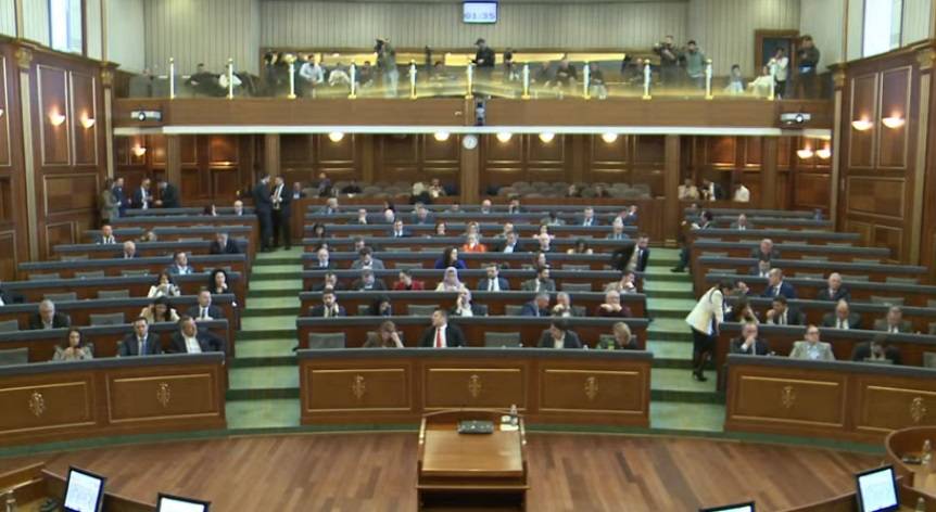 Başbakan Kurti, Meclis'te Bugün Son Brüksel Görüşmesi Hakkında Rapor Sunacak