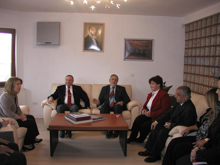 Türkiye'den Kosova'ya Sanat Köprüsü Şöleni