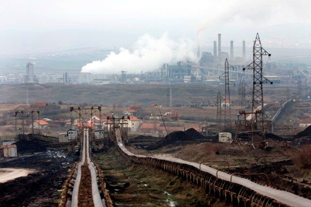 Thaçi'den, KEK Çalışanlarının Maaşına 120 Avro Zam