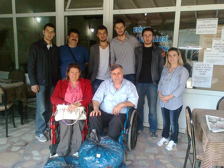 Kosovalı Öğrencilerden Mavi Kapak Kampanyasına Destek