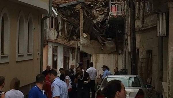 3 Yaşında Kız Yıkılan Evin Altında Can Verdi