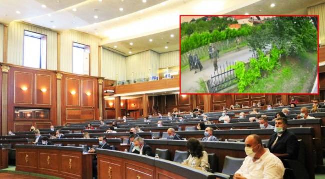 Sırp Jandarmasının Kosova’ya Girmesi İçin Hükümetten Sorumluluk İstendi