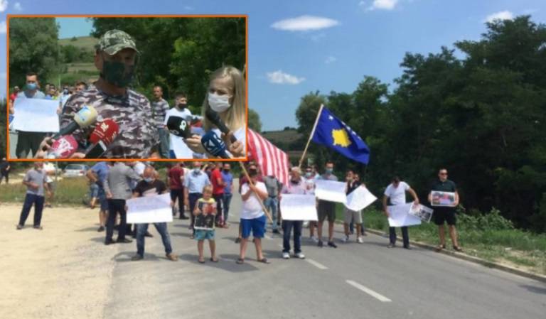 Karaçeva Sakinleri Protesto Düzenledi