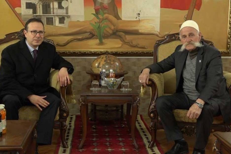 Türkiye Büyükelçisi Angılı, Prekaz’da Jasharaj’ları Onurlandırdı