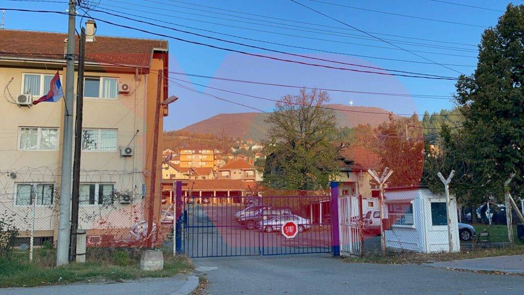 EULEX, Leposaviç’te iki Hafta Mahsur Kalan Polislerin Değişimine Yardımcı Oldu