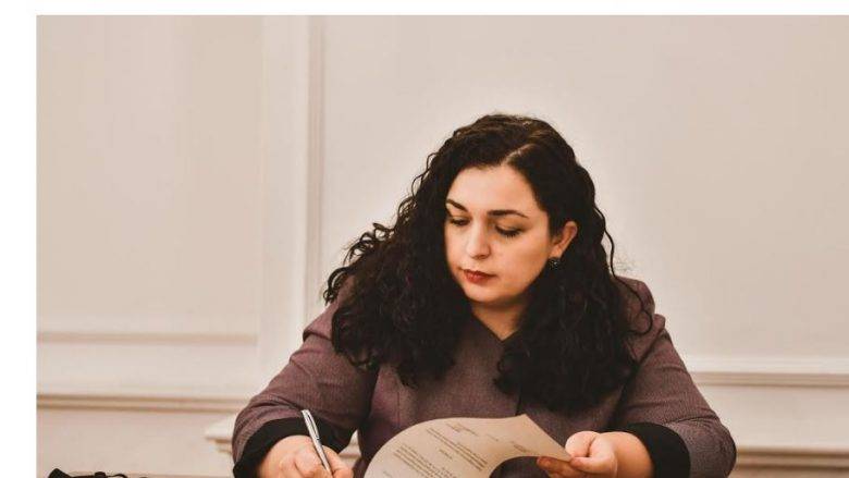 Osmani’den, Madalya Takdimi