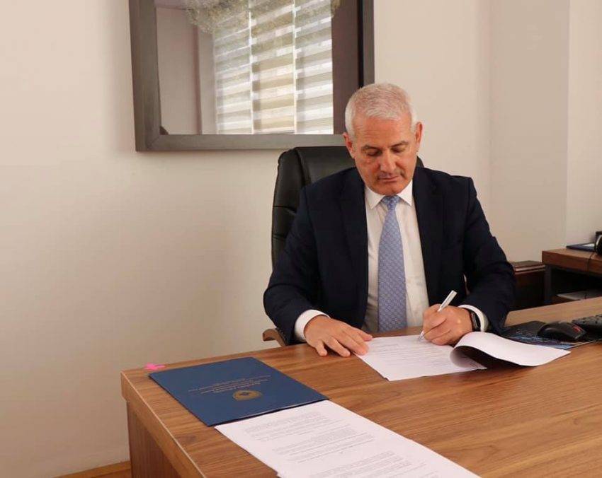 İçişleri Bakanlığı, Ortaokul Mezunu 50 Kişi İçin İş Duyurusu Yayınladı