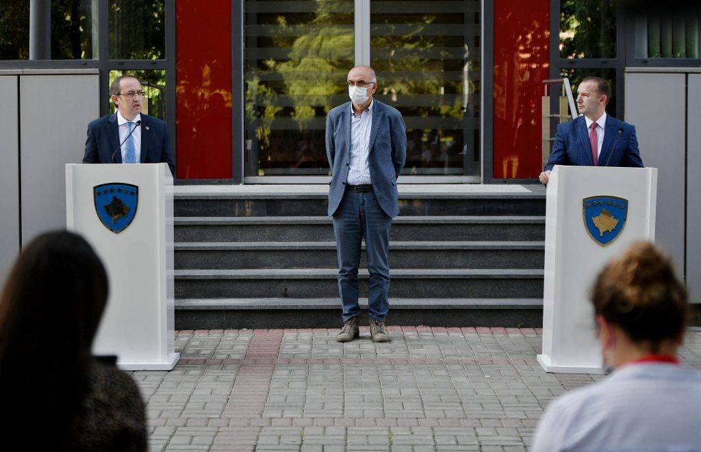 İzolasyona Dönüyormuyuz?
