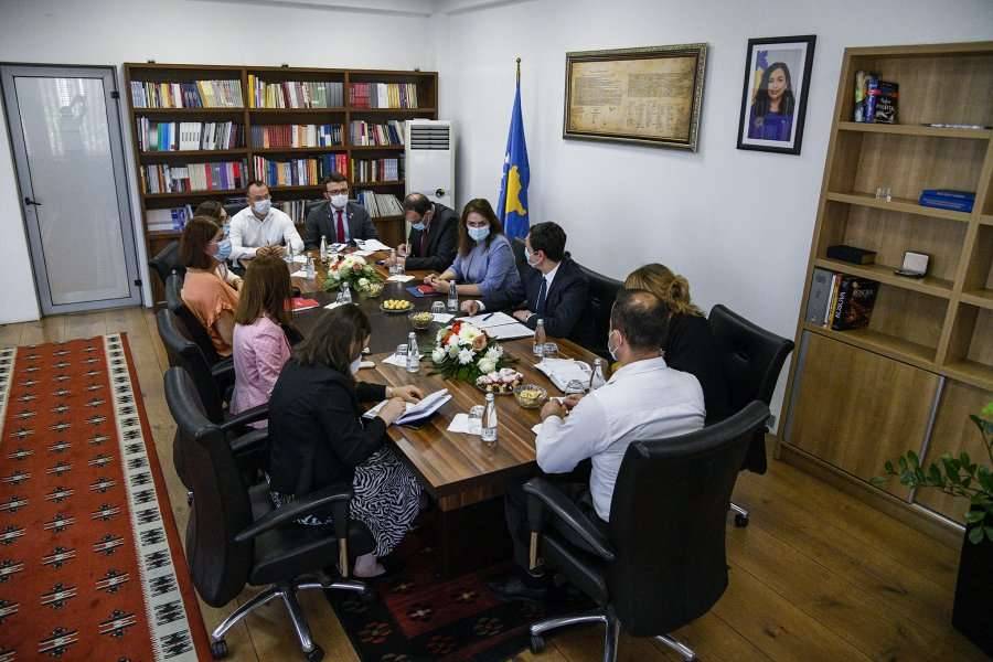 Başbakan, Eğitim-Öğretim Yılının Başlaması için Öğretmenlerin Kesinlikle Aşılanmalarını İstiyor