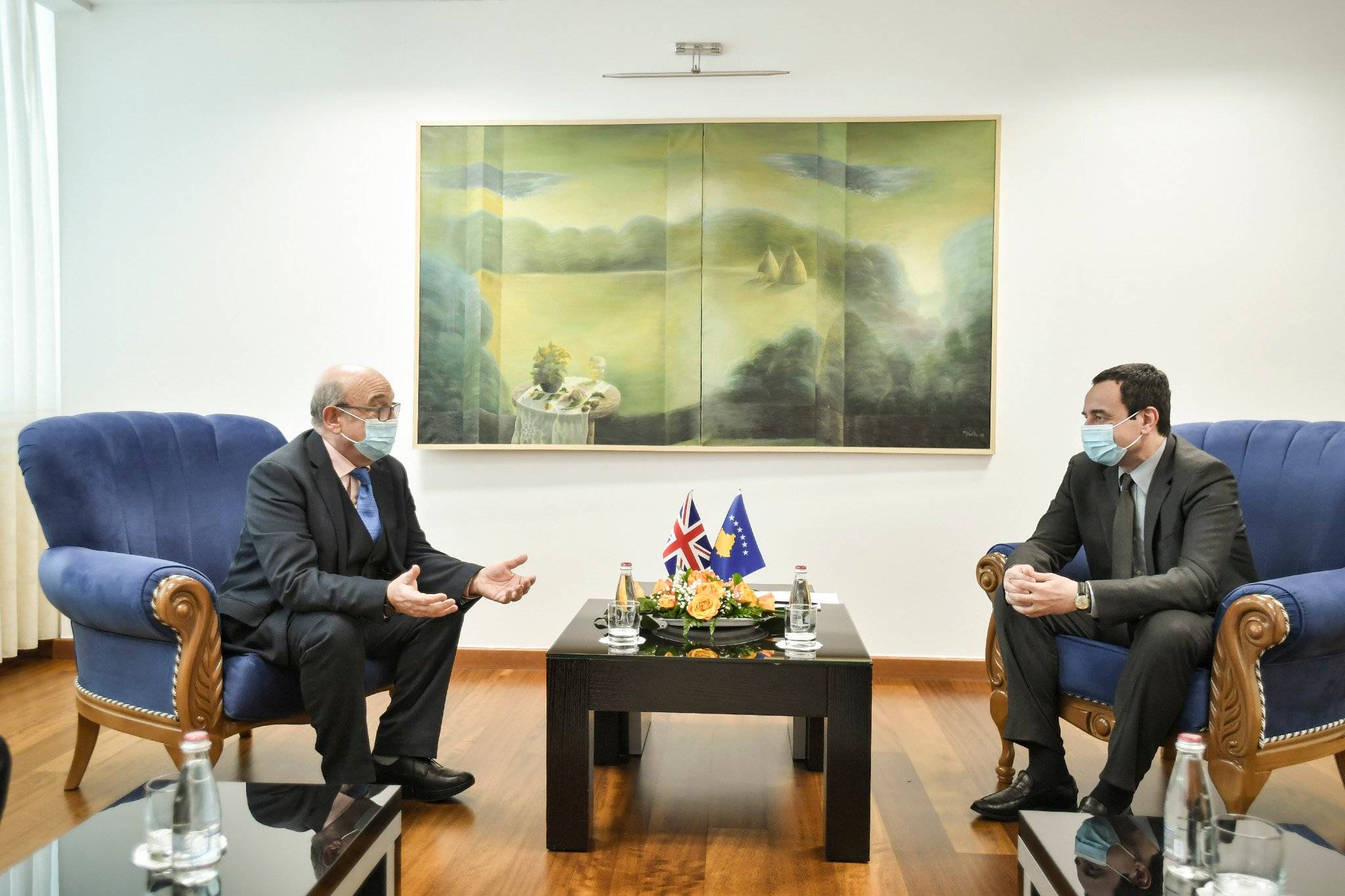 Kurti,  Peach ile Kosova’nın NATO’ya Dahil Olmasını Görüştü