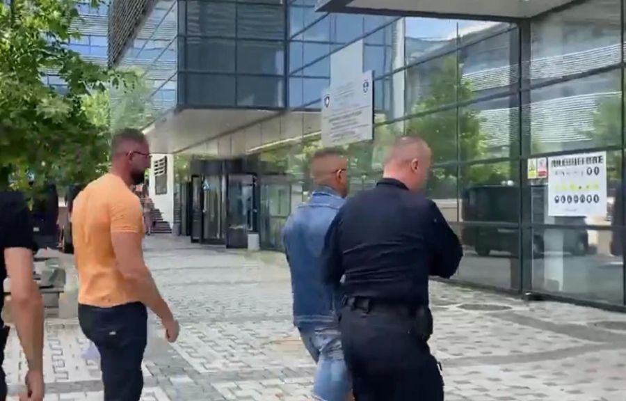 Casusluk Şüphelisi Eski Polis, Mahkemeye Getirildi