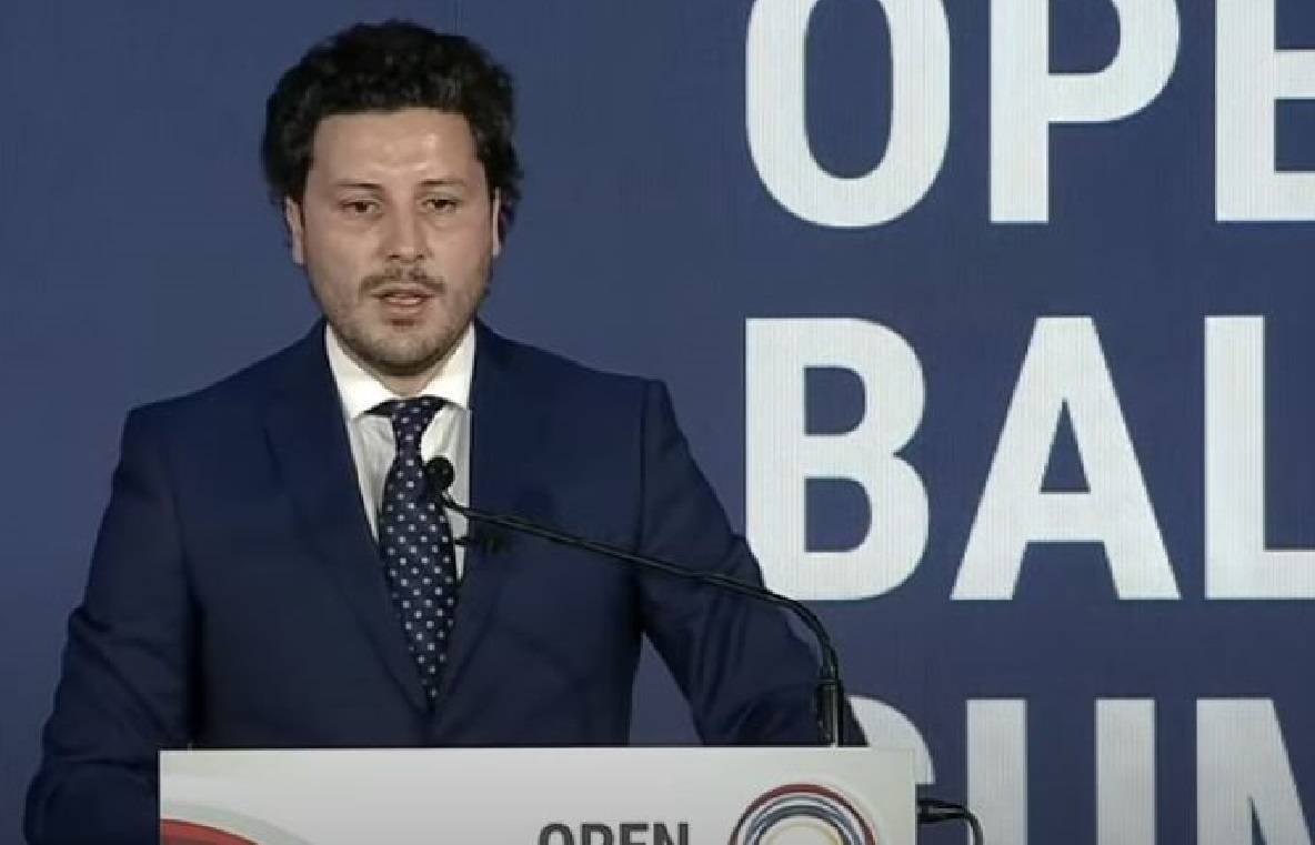 Abazoviç’ten, Kurti’ye “Açık Balkan” Girişimine Katılmasına Çağrı