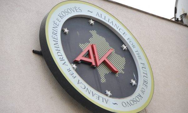 AAK, Elektrik Fiyatının Artmasına Karşı Bir Karar Sunacak