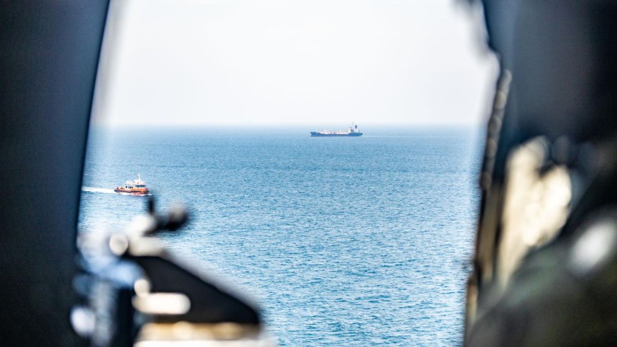 CENTCOM: İran'ın Hürmüz'deki mayın döşeme güçlerine karşı "sınırlı bir saldırı" düzenlendi