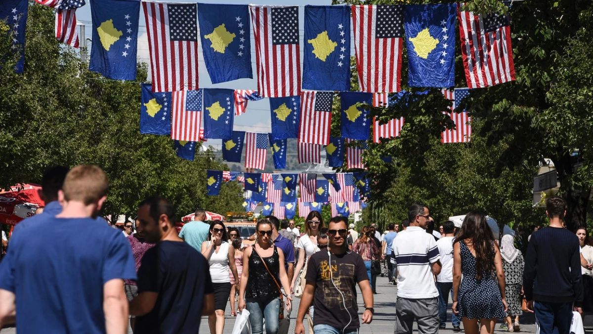 Kosova Vatandaşları En Çok ABD, NATO ve AB’ye Güveniyor… Listede Türkiye de Yer Aldı