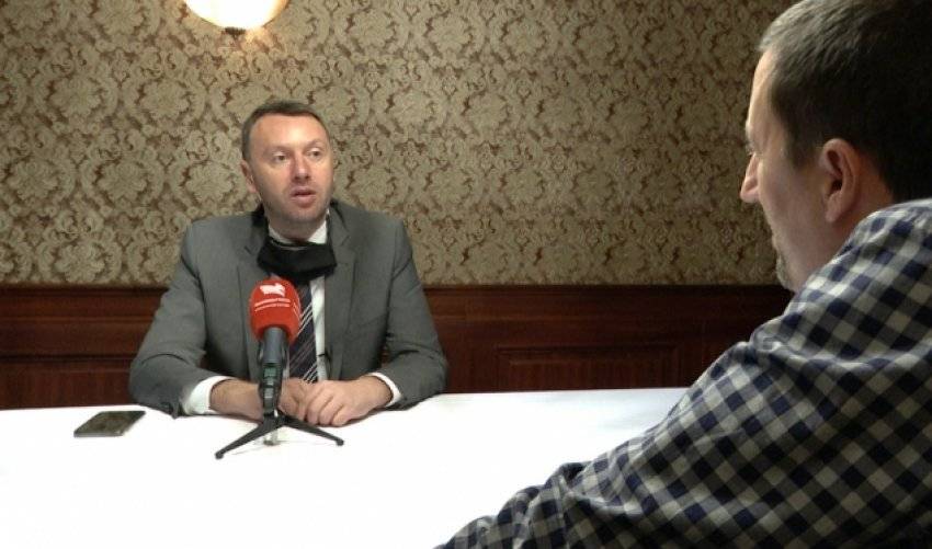 AAK’nın Cumhurbaşkanı Makamını Talep Etmesi, Haksız ve Gereksiz