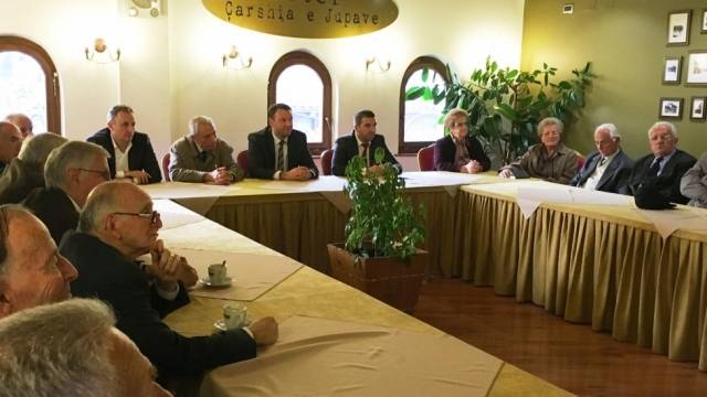 Emekli Maaşları 100 Avro'ya Kadar Artacak