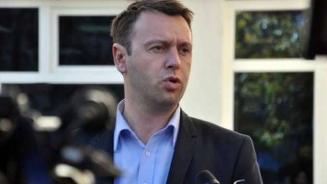 Abrashi: Vatandaşlarımız İçin Ülkede ve Avrupa'da İş Yerleri