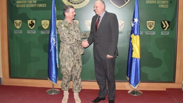 Çeku ve General Kastrati Amiral Clingan'ı Kabul Ettiler