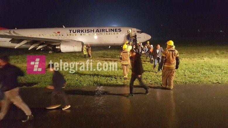 Priştine Havalimanı'nda Uçak Pistten Çıktı