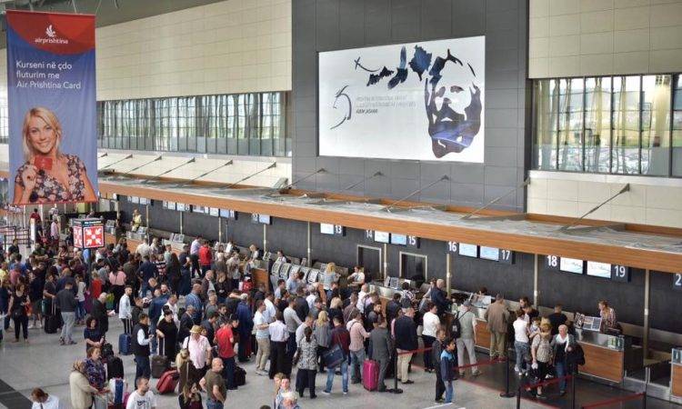 Priştine Havaalanına Bugün 30 Uçak İnecek