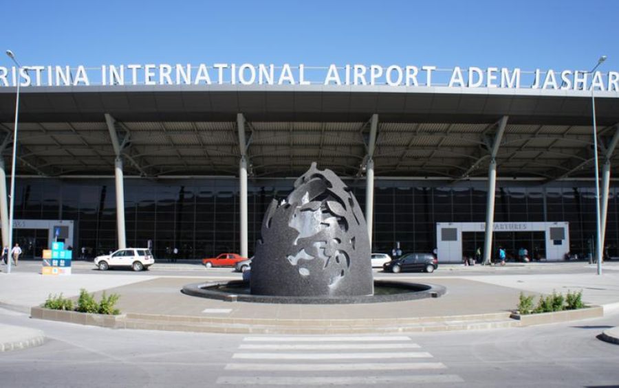 Priştine Havalimanında Sahte Pasaport Şüphesiyle Bir Türk Vatandaşı Tutuklandı