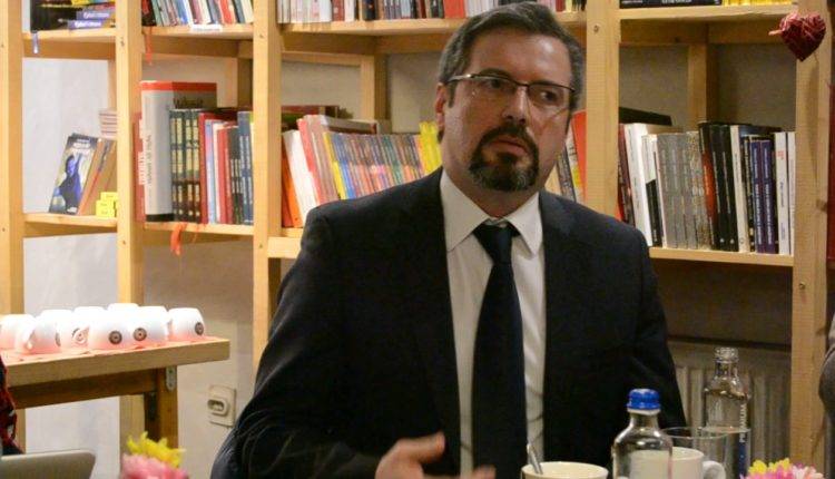 AK'nin Karadağ ve Makedonya'dan Kosova'ya Vize Uygulamasını Talep Etmesi Kabul Edilemez