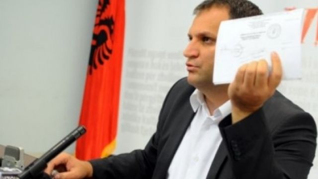 Ahmeti: Onbine Yakın Ruhsatsız Yapı Var