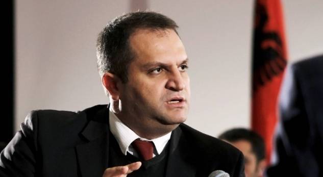 Ahmeti, Arnavutluk Pasaportuyla İtalya'ya Girdi