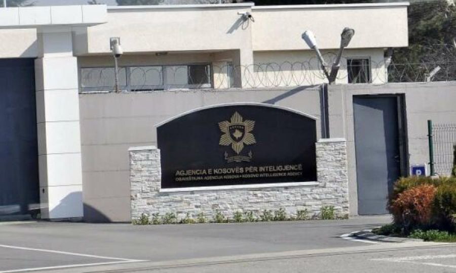 Kurti’den AKI ve Polise Övgü
