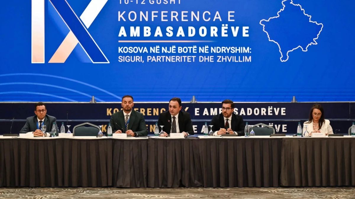 AKI Direktörü Petrit Ajeti, Büyükelçiler Konferansı’nda Güncel Güvenlik Sorunlarını Anlattı
