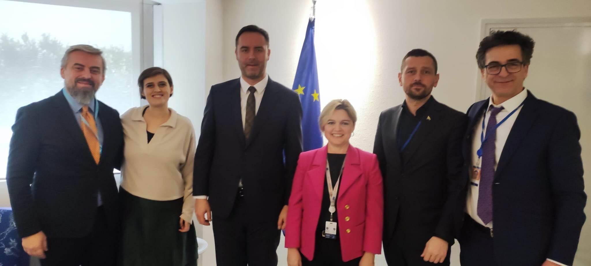 Konjufca ve Beraberindeki Heyet, AKPM’de Türkiye ve Bazı Diğer Ülkelerin Heyetleriyle Görüştü