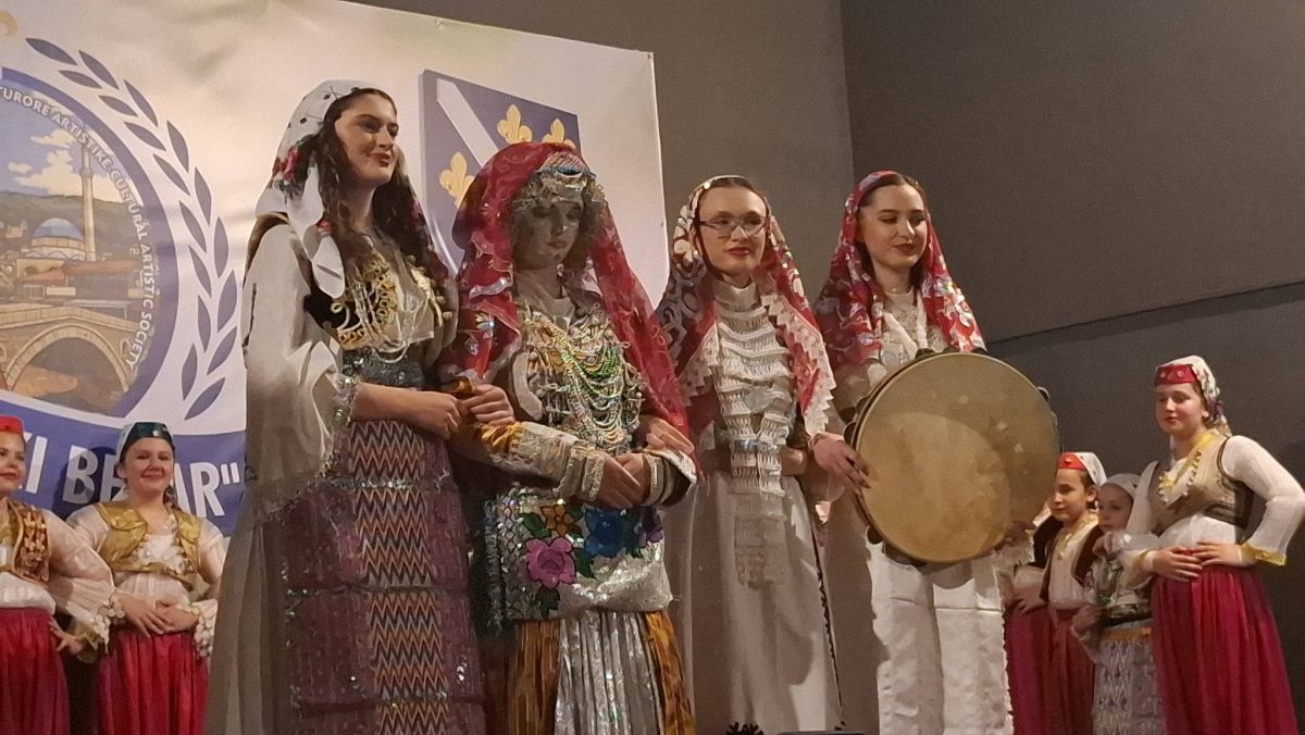 Prizren’de Bahar ve Dostluk Temalı Kültür Festivali Düzenlendi