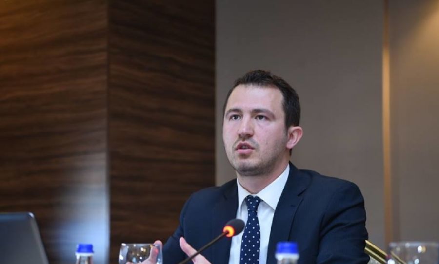 Vetëvendosje Siyasi Oyunu İyi Oynuyor, Diğer Partiler Sadece İzliyor