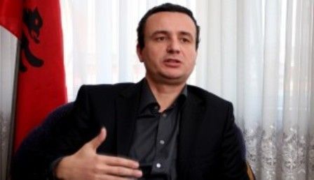 Vetvendosje: "Protestolarla Hırsızlığa Karşı"