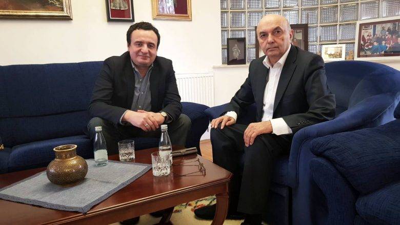 LDK ve Vetëvendosje Giderek Yakınlaşıyor