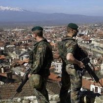 Almanya,  Kosova'da Askerlerinin Görev Süresini Uzattı
