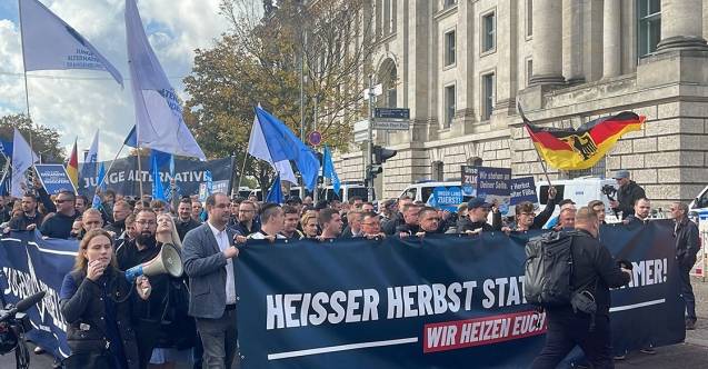 Almanya’da hükümetin enerji politikası protesto edildi