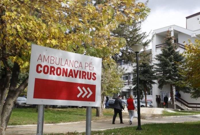 Hastanede Covid-19 Tedavisi Görenlerin Sayısındaki Düşüş Devam Ediyor