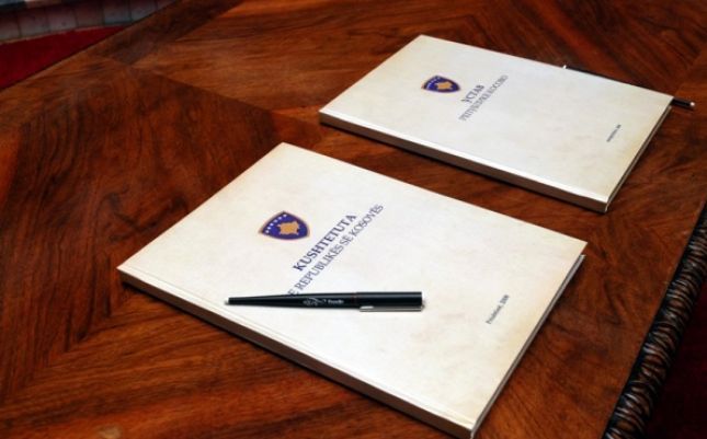 PDK Bugün Anayasa Mahkemesi'ne Başvuracak