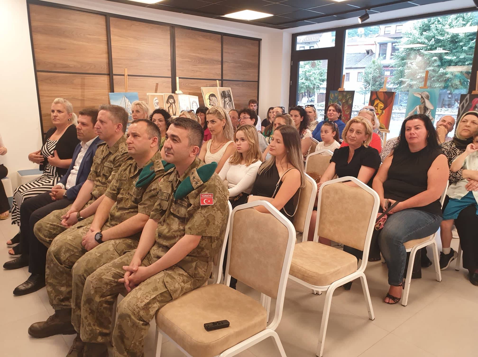 Andra İgxhi’nin Kişisel Sergisi Açıldı
