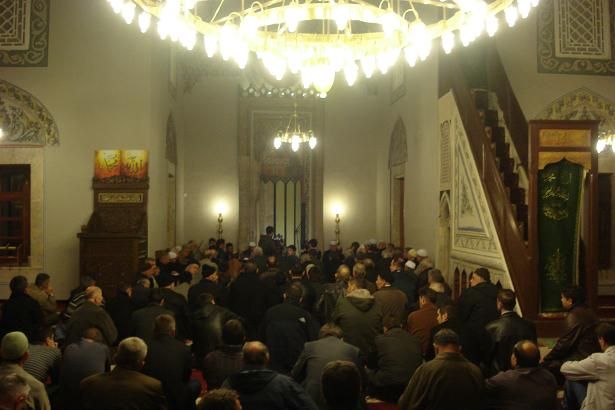 Şehitler ve Depremde Hayatını Kaybedenler Prizren'de Anıldı