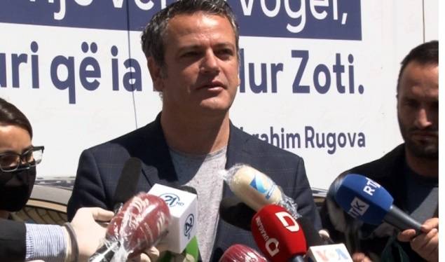 Vjosa Osmani Mahkeme Kararına Saygı Gösterecek